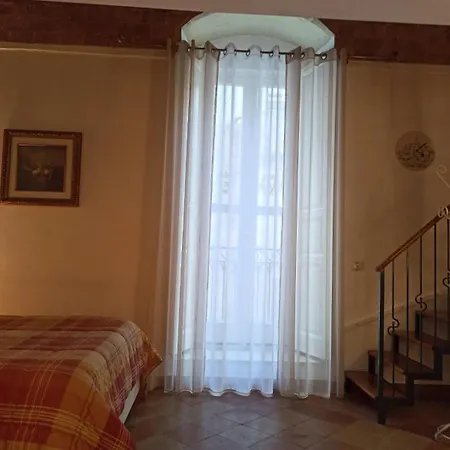 Πανσιόν Al Duomo, Dimora Storica 3*